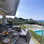 Julia - Regarda Travel Lazise