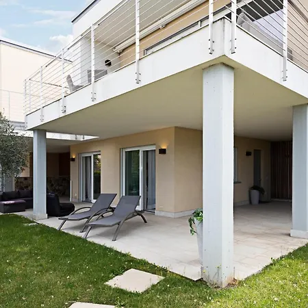 Julia - Regarda Travel Lazise