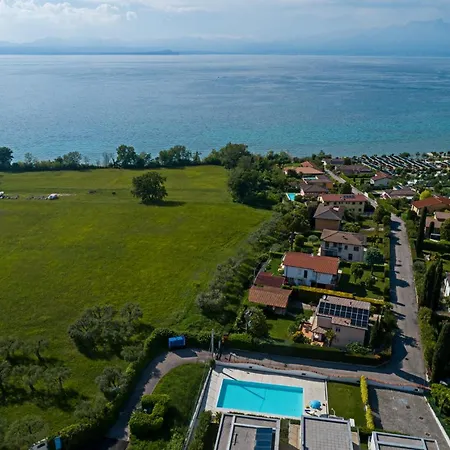 Julia - Regarda Travel Lazise