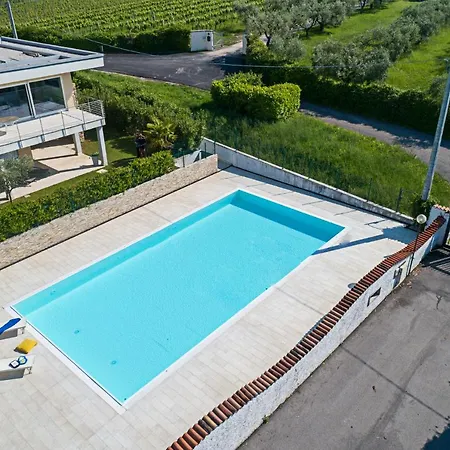 Julia - Regarda Travel Villa Lazise