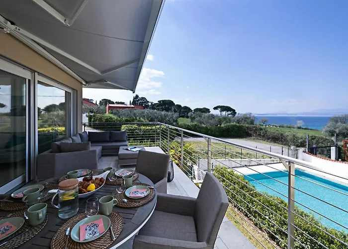 Julia - Regarda Travel Lazise